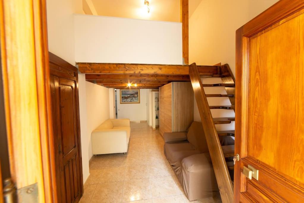 Casa Di Betty Villa Cabras Exterior photo